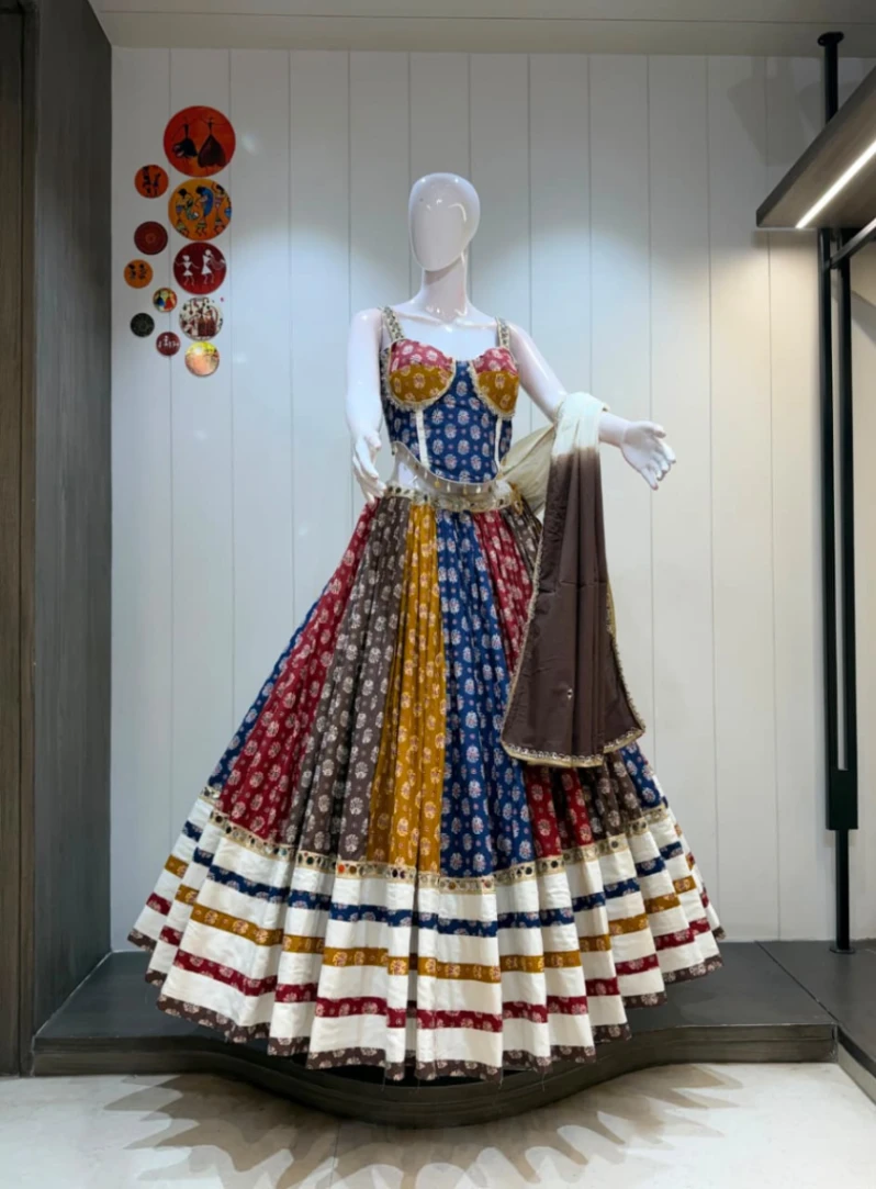 malticolour chaniya choli with small pattern